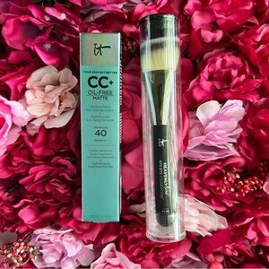 CC+ CREAM NATURAL MATTE FOUNDATION WITH SPF 40 NEW IN BOX | LIGHT + Brush